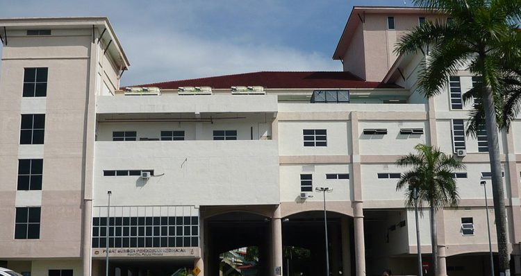 Penang General Hospital receives aid from China.