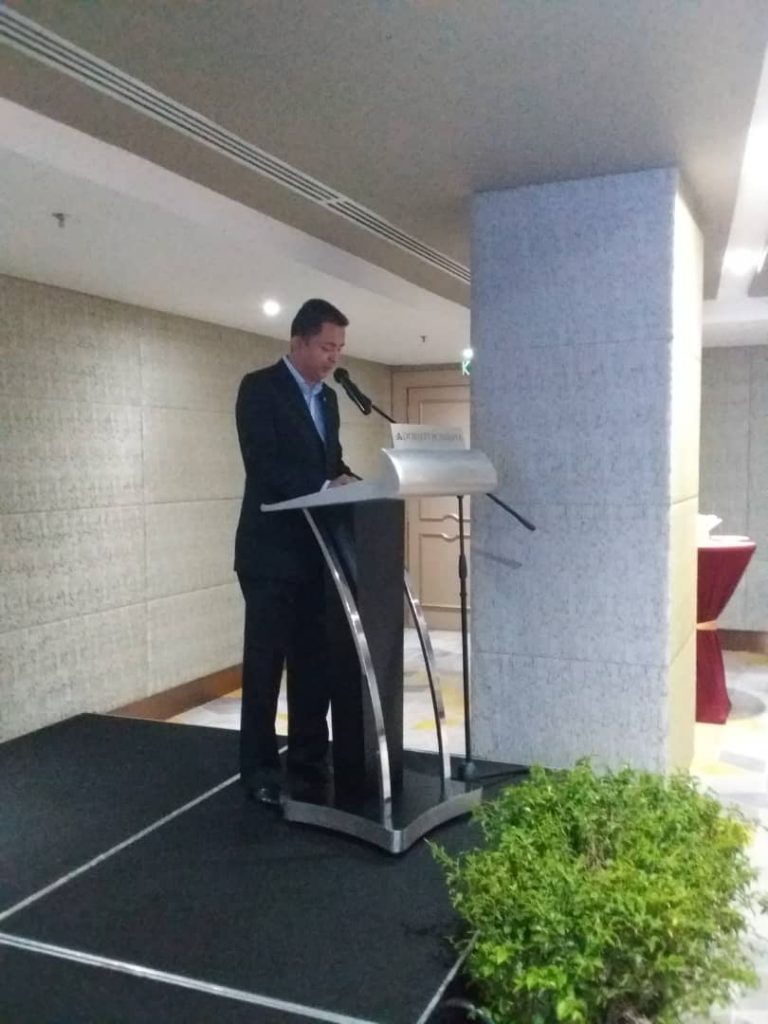 Dass delivering his message.