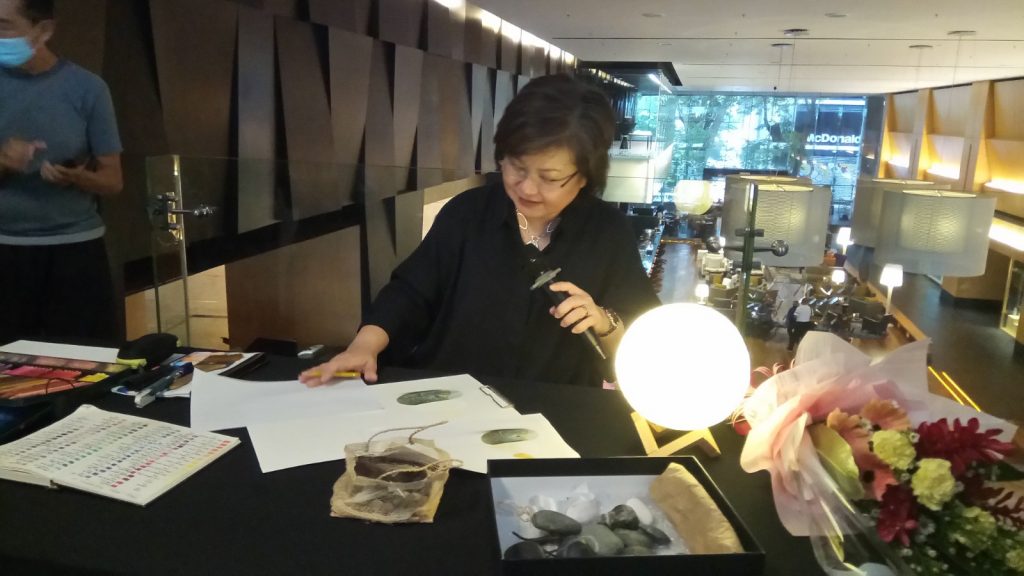 Sharon doing a demonstration of her colour pencil works.