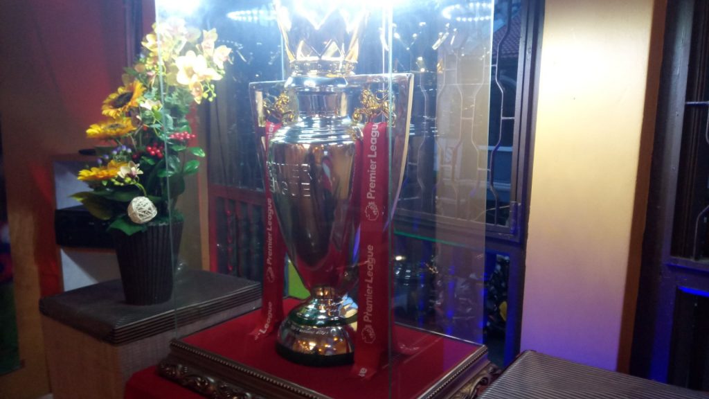 Replica of the EPL trophy.