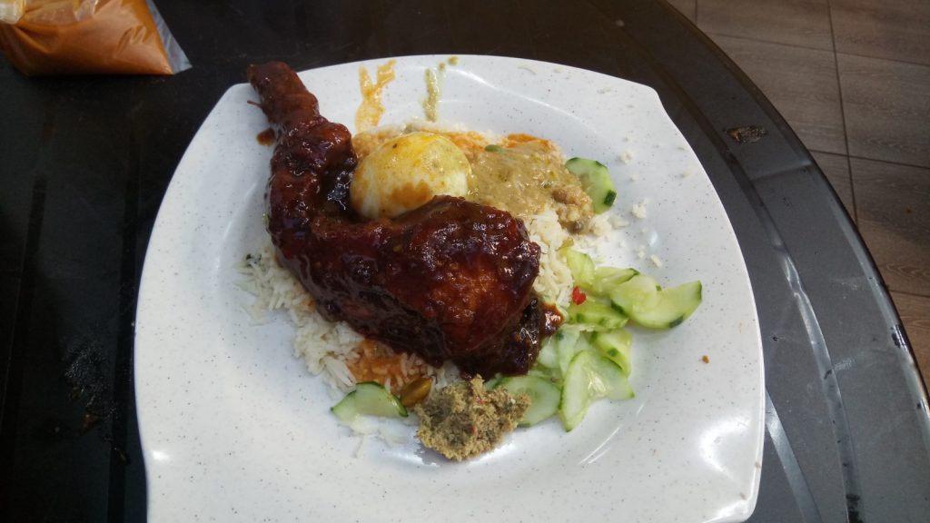 Standard set Nasi Dalca Ayam Negro.