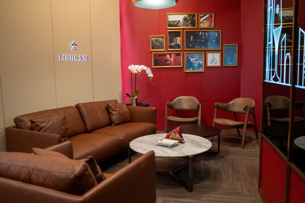 Photo 6 Private Chamber - Louis XIII