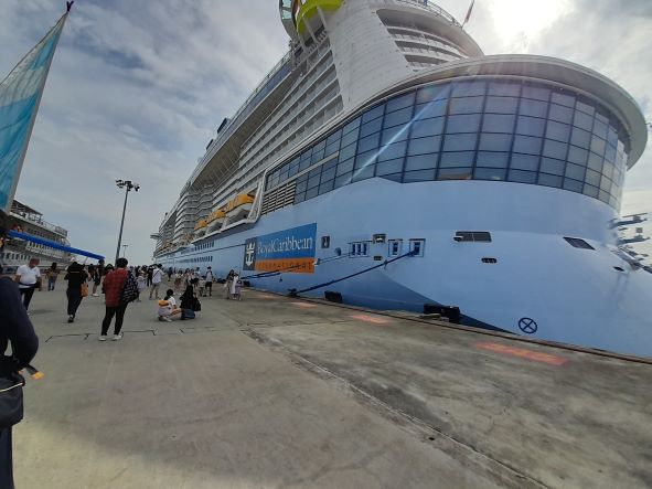 Spectrum of the Seas
