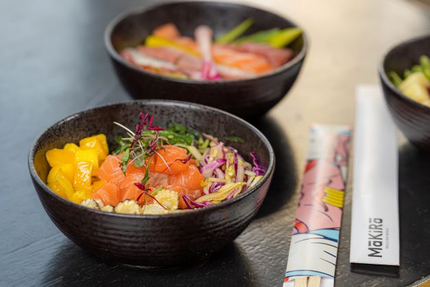 Makira - salmon poke