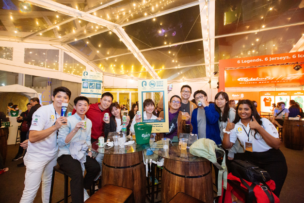 The crowd having a good time with our fun physical picture frames at the Genting Starlight Festival.