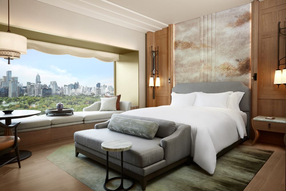 Dusit Thani Bangkok - every room faces the green expanse of Lumpini Park (1)