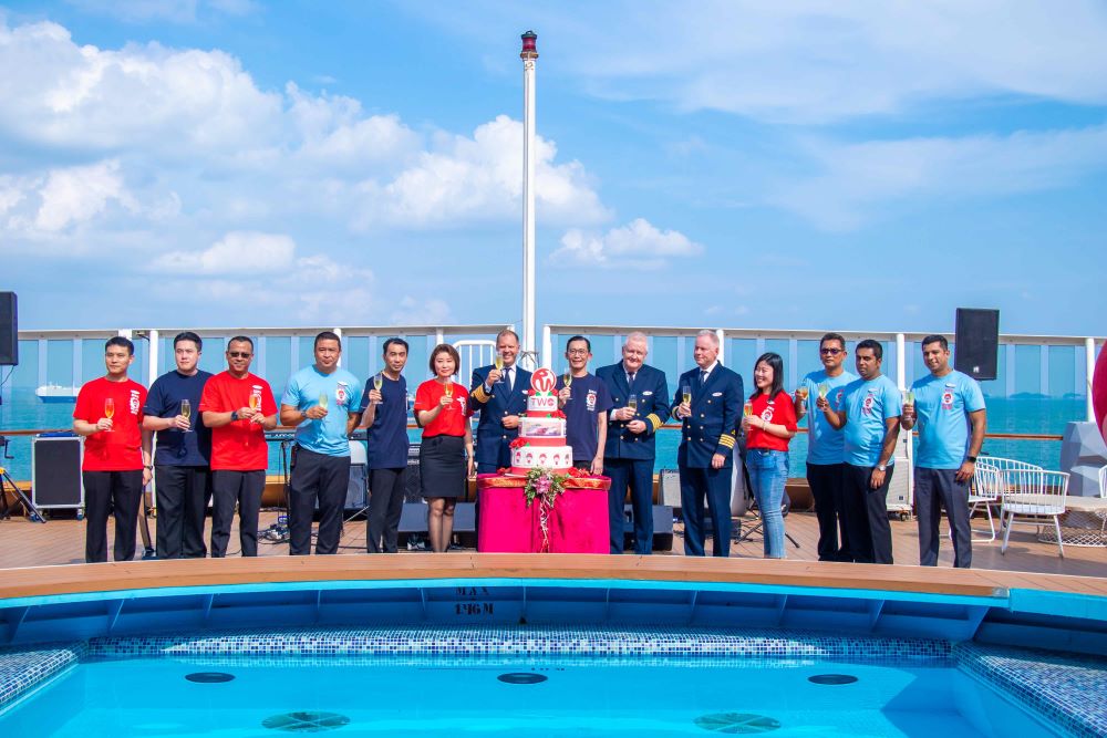 2. RWC 2nd Anniversary on RW1 Cutting Cake Ceremony 1