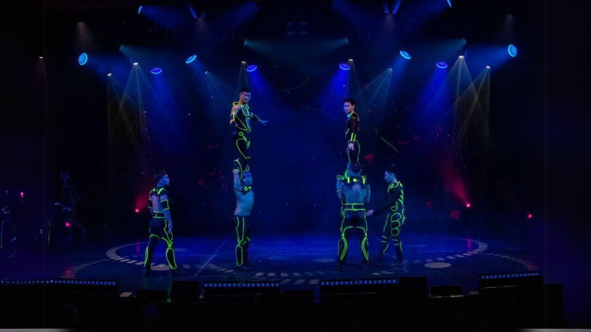06 Entertainment 2